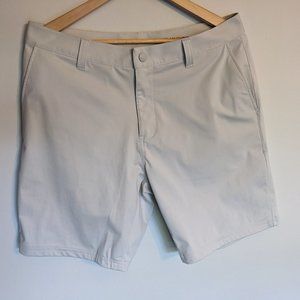 RHONE 9" Commuter Shorts, Light Gray, Men's Size 33, NWOT